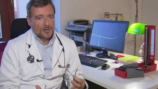 Soudy s Davidem Rathem