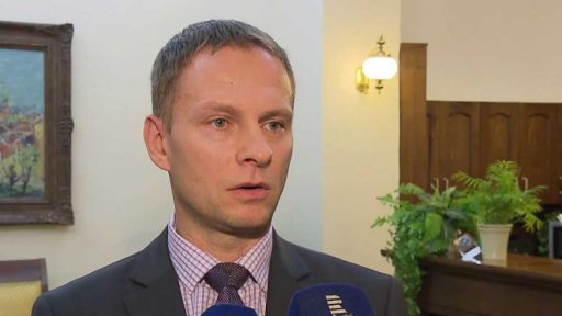 Zvedání úrokových sazeb