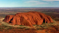 Hora Uluru bez turistů
