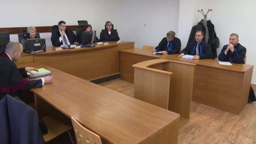 Rozsudek za úplatky soudcům