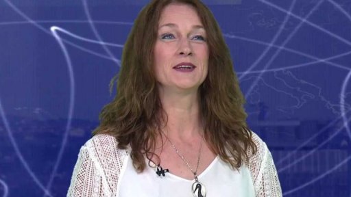 Dáma s čápem sólově