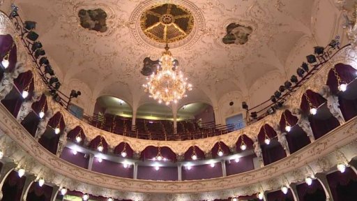 Historické divadlo marně čeká na opravu