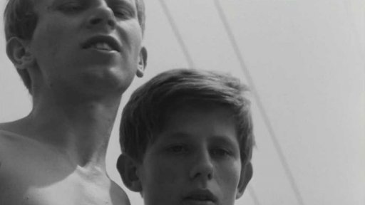 Černý Petr se vrací do kin