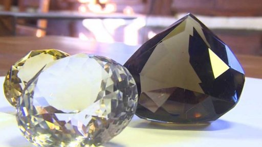 Turnovské muzeum získalo unikátní sbírku drahokamů