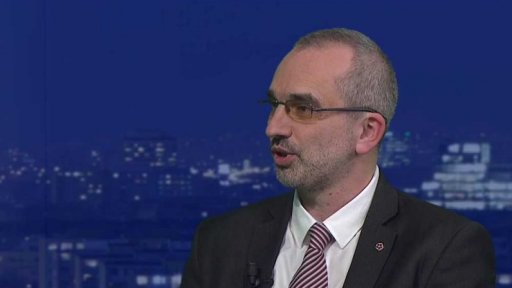 Europoslanci o držení zbraní