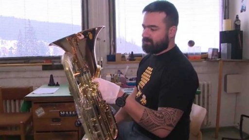 Firma na výrobu dechových hudebních nástrojů Amati zažehnala krizi