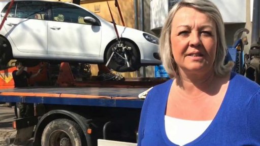 Blokové čištění ulic v Jihlavě a problémy s neukázněnými řidiči