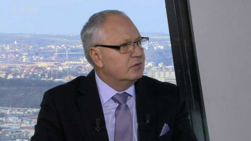 Vladimír Vlk, člen Rady ERÚ pro rezorty elektroenergetiky a kontrol; Jiří Gavor, ředitel Asociace nezávislých dodavatelů energií; Martin Sedlák, výkonný ředitel Aliance pro energetickou soběstačnost