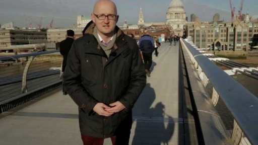 Brexit podle Mayové + rozhovor s B. Vostalem a A. Tomským