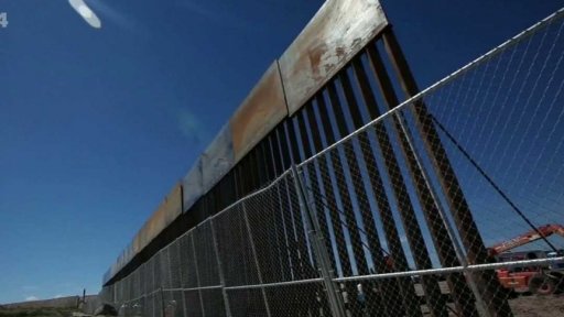 První kroky prezidenta Trumpa v úřadu