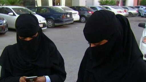 Saúdskoarabské ženy míří do zaměstnání