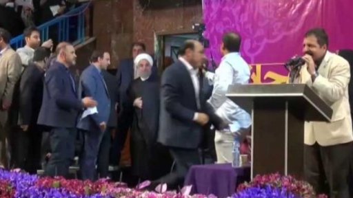 Írán rozhoduje o své budoucnosti + rozhovor s J. Fingerlandem