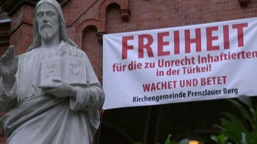 Turecko: soud s lidskoprávními aktivisty