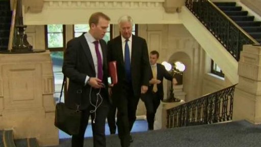 Sexuální skandály o Británii + rozhovor s I. Kytkou