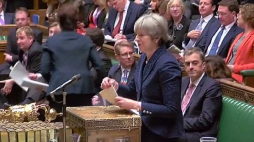 Posun ve vyjednávání o brexitu + rozhovor s I. Kytkou