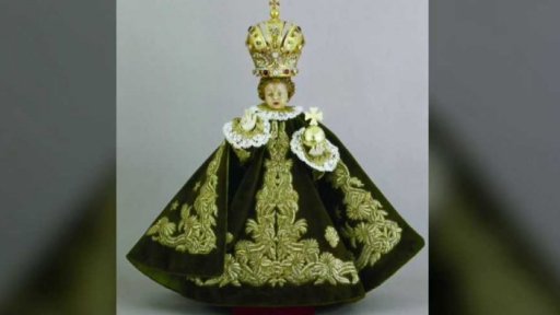 300 let od narození Marie Terezie - šaty pro Pražské Jezulátko