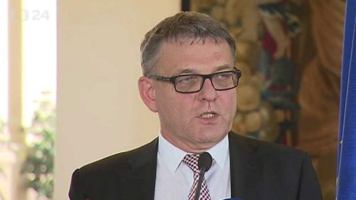 Bilanční schůzka Sobotky se Stropnickým a Zaorálkem