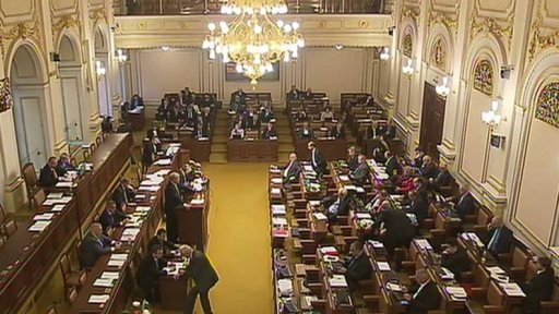 Schvalování prioritních zákonů