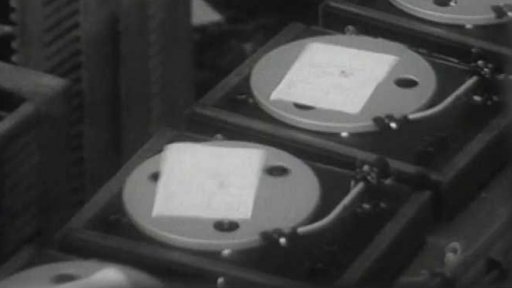 Výroba gramofonů v litovelské Tesle (1978)