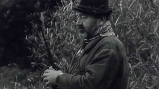 Jan Werich oslavuje rybařením (1965)