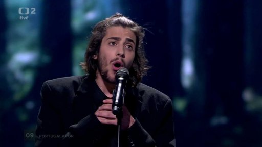 Portugalsko: Salvador Sobral – Amar Pelos Dois