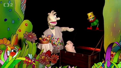 Pip kontroluje uložené kouzelné předměty – chybí mu babiččina kouzelná hůlka. A ta se hned ukáže - právě honí Mufa, který se dozná k jejímu „vypůjčení“.