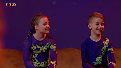 Host: Zlatý oříšek - Vojta Šimek a Anna Bláhová