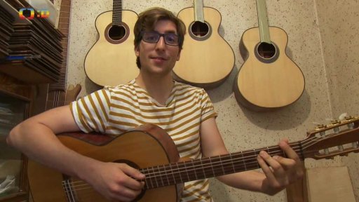 Planeťácká reportáž: Jak se vyrábí kytara?