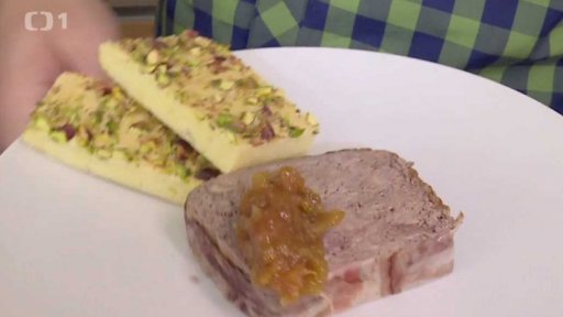 Vánoční paštika s koňakem a vlašskými ořechy