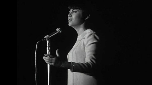 Mireille Mathieu zpívala v Praze