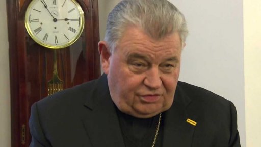 Zdanění finančních náhrad církvím