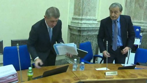 Spor o azylový systém