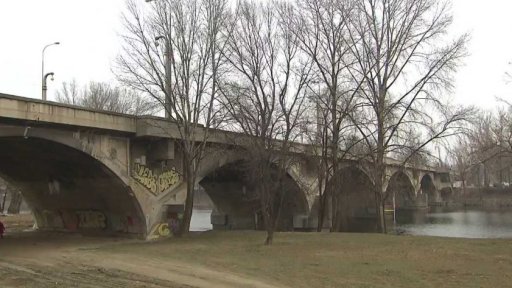 Omezený provoz na Libeňském mostě