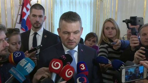 Slovenský premiér Fico podal demisi