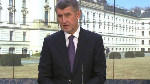 Vláda souhlasí s obecným referendem