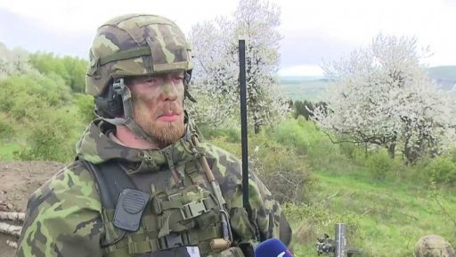 Vojenské cvičení v Doupovských horách