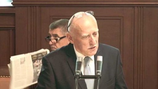 Poslanci schválili další omezování vypouštěných škodlivin