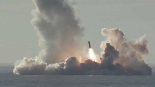 Cvičná střelba nejpokročilejší ruské ponorky