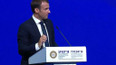 Emmanuel Macron v Rusku