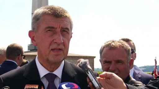 Spory o přijímání migrantů