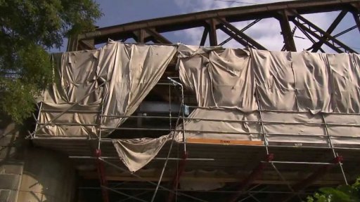 Zkoumání železniční lávky na Výtoni