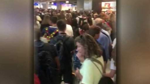 Evakuace letiště ve Frankfurtu nad Mohanem