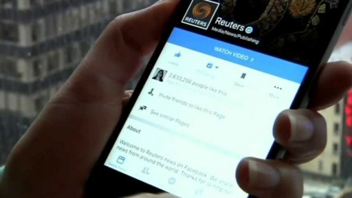 Facebook smazal falešné účty