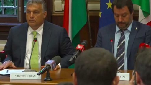 Ministři se shodli na pokračování boje proti pašerákům lidí