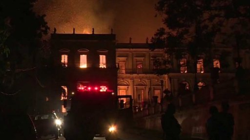 Požár zničil nejstarší brazilské muzeum