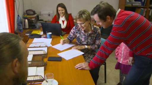 Dlouhá noc pro sčítací komise