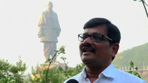 Odhalení nejvyšší sochy na světě