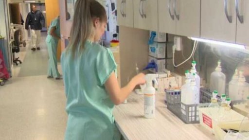 Pacienti s otravou krve mimo ohrožení života