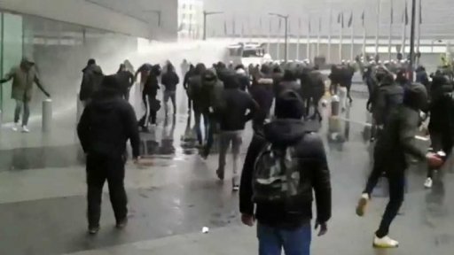 Protesty proti přijetí paktu OSN o migraci