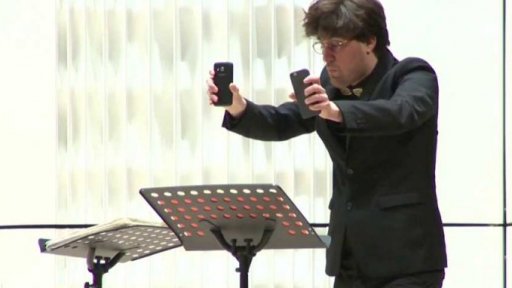 Filharmonie hraje s mobily